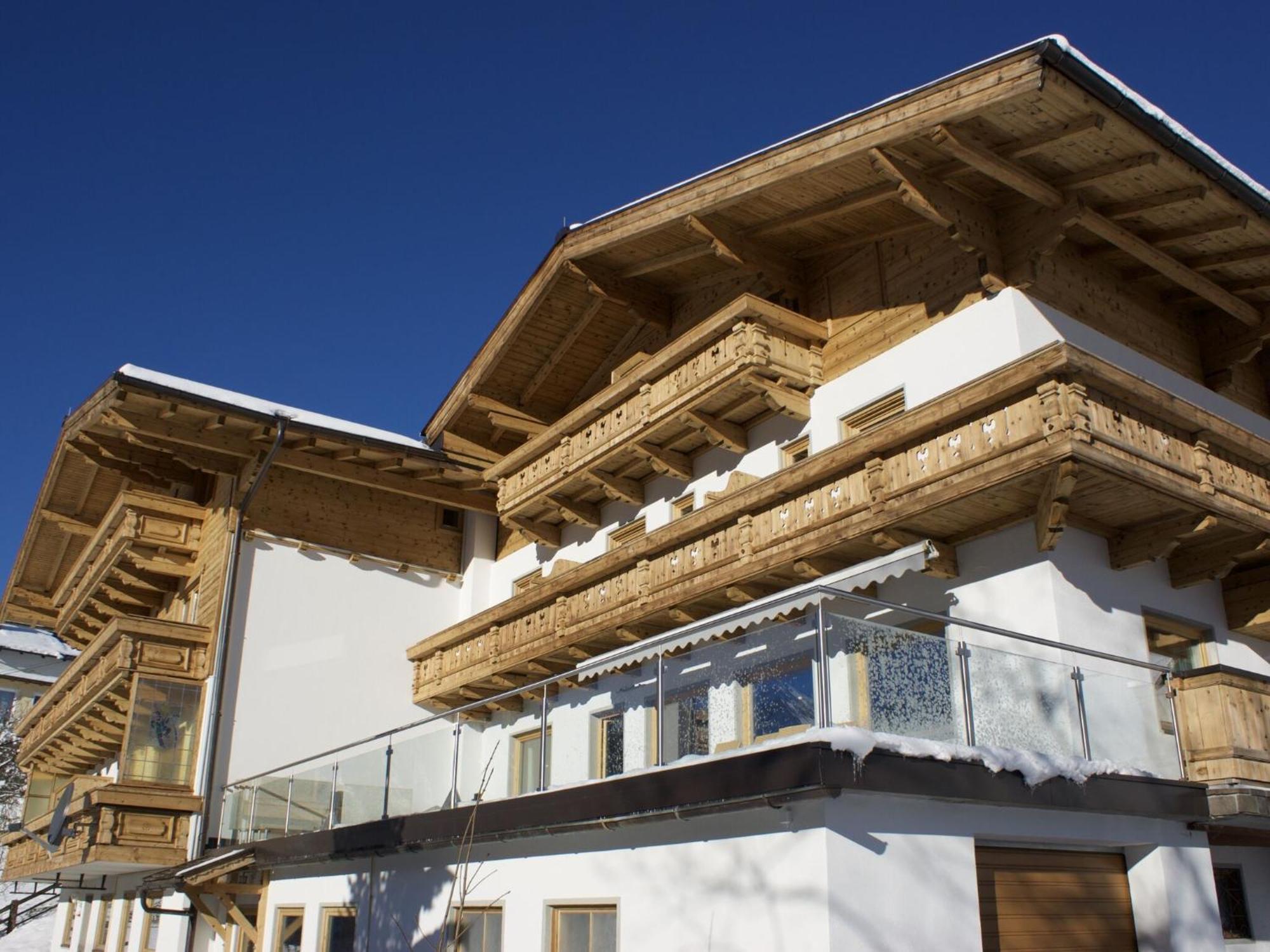 Chalet In Koenigsleiten Near Ski Area With Sauna Экстерьер фото