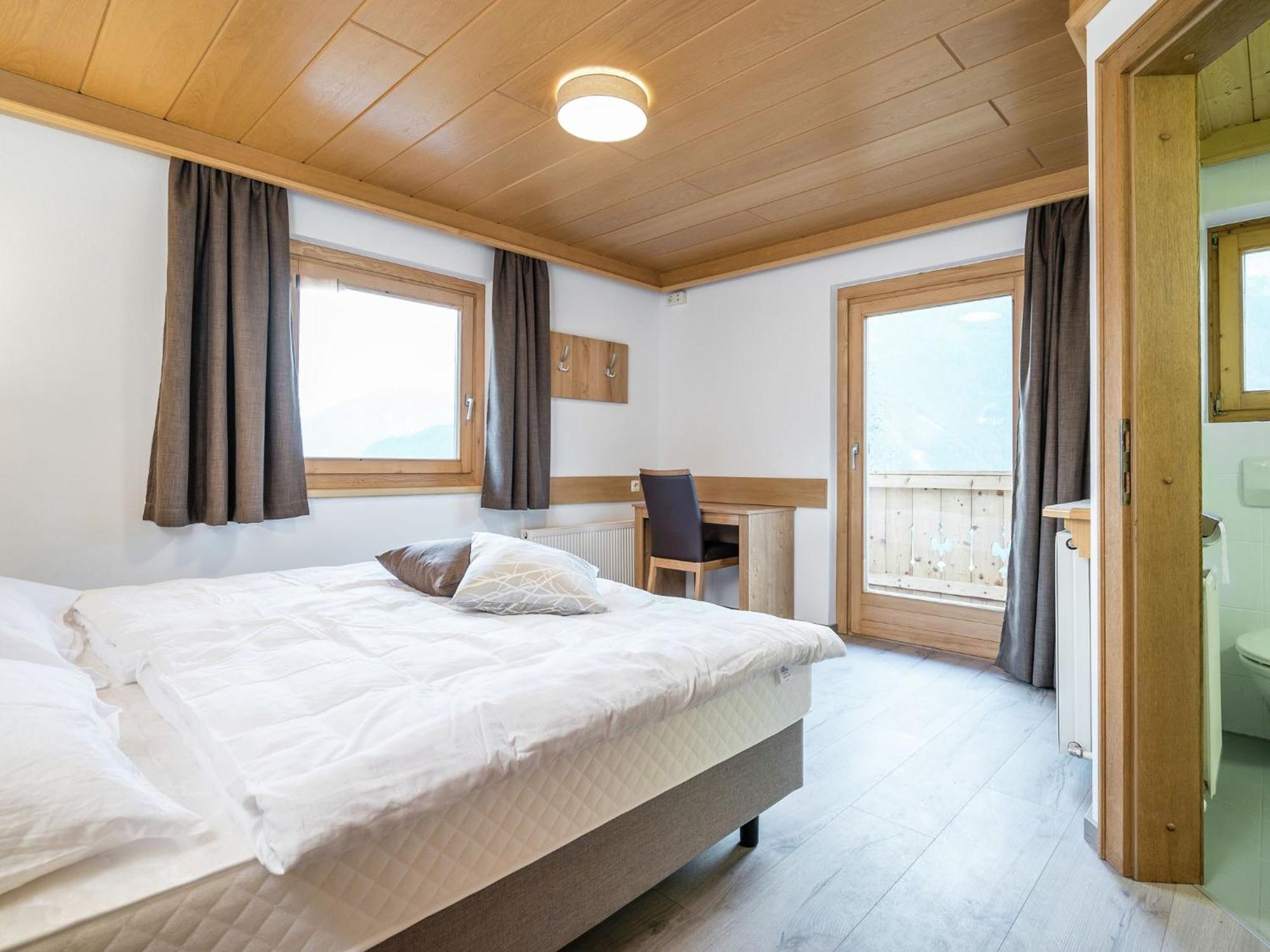 Chalet In Koenigsleiten Near Ski Area With Sauna Экстерьер фото